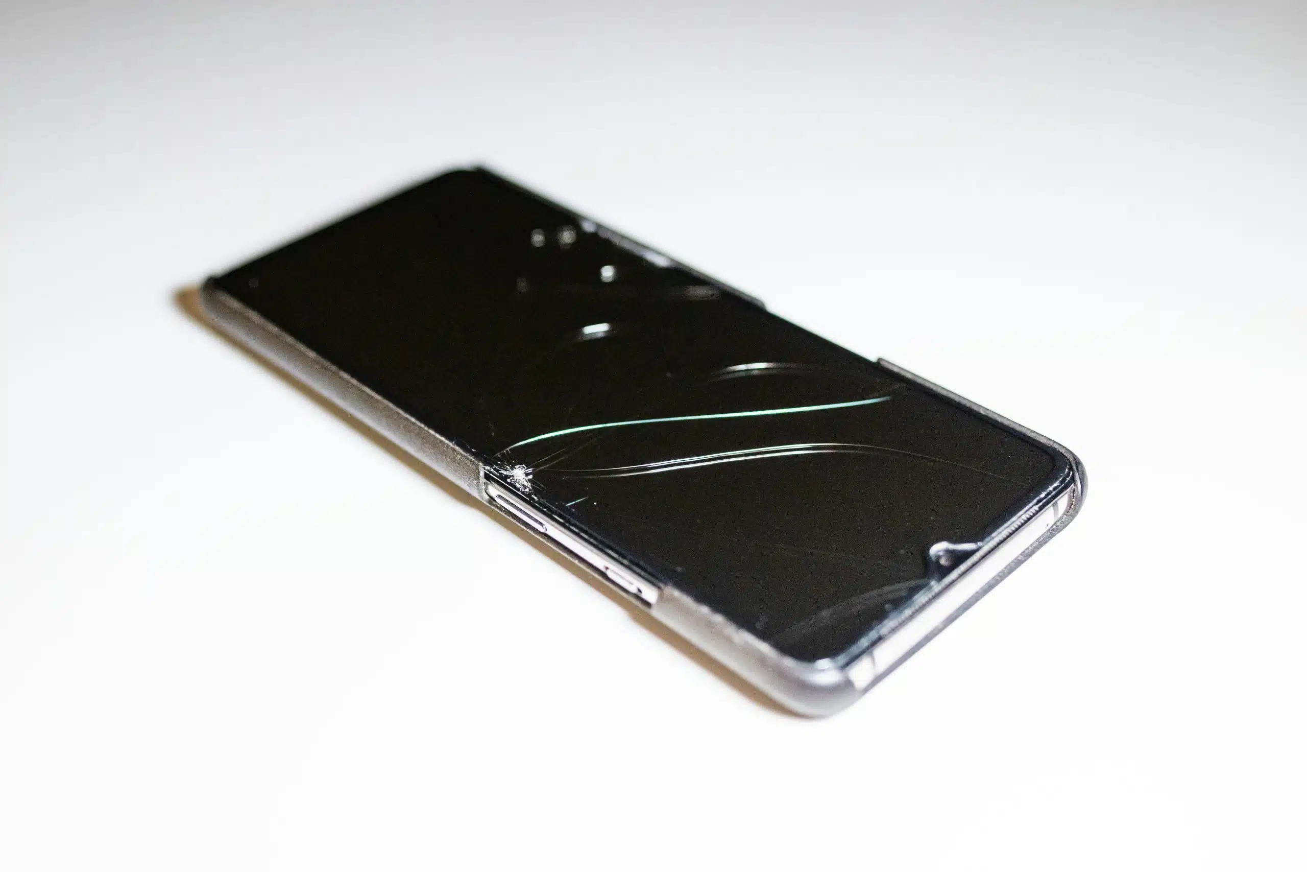 Comment réparer l’écran de son téléphone soi-même ?